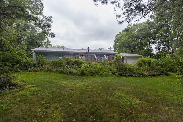 70765 Carter Ave, Niles, MI 49120 - view of yard with a deck