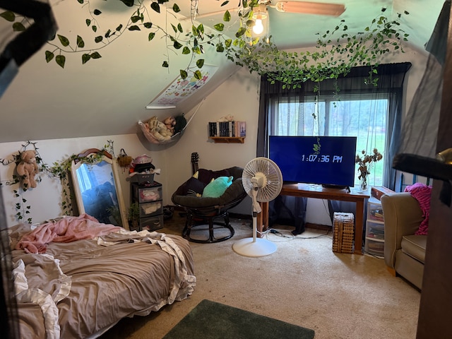 bedroom featuring carpet floors