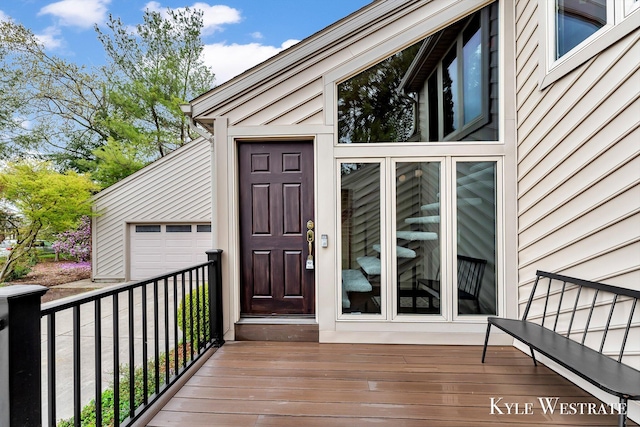 property entrance featuring a garage