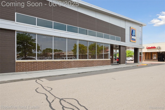 42127 Addison Ave, Canton, MI 48187 - view of building exterior