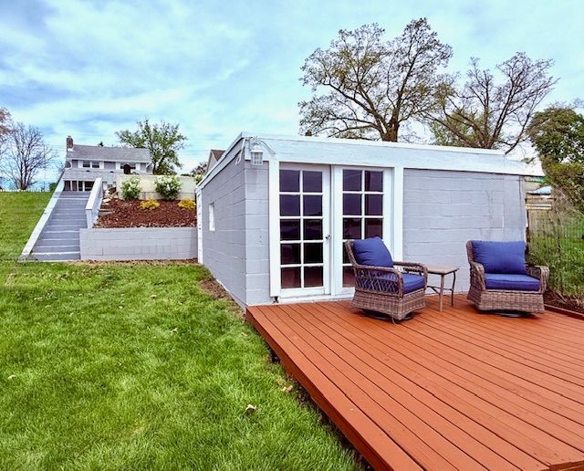 view of outbuilding featuring an outbuilding