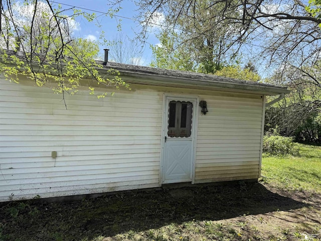 8367 S Douglas Rd, Bedford, MI 48144 - view of outdoor structure with an outbuilding