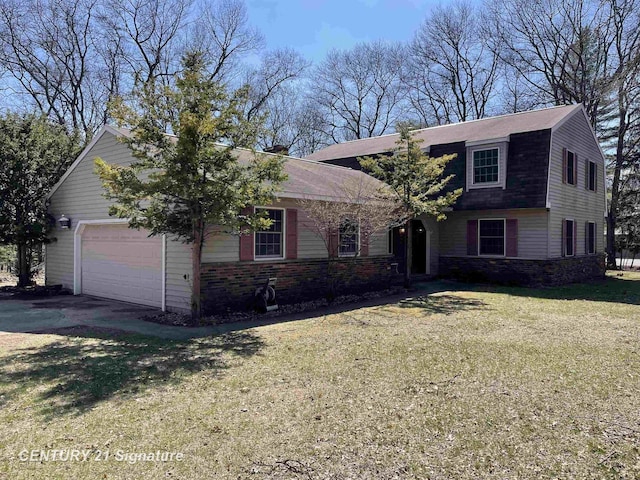 7229 S Lake Bluff 0.5 Dr, Gladstone, MI 49837 - split level home featuring an attached garage, a gambrel roof, and a front lawn