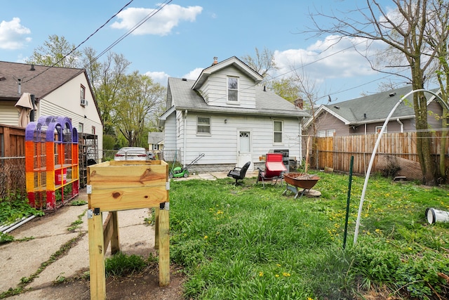 933 Cameron Ave, Pontiac, MI 48340 - view of back of house