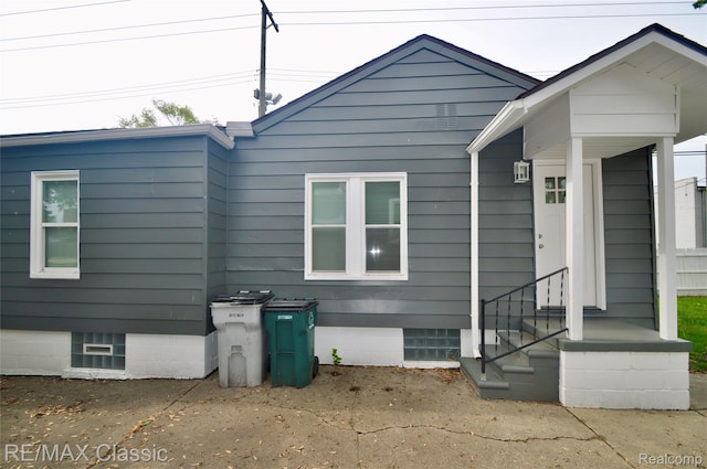 23027 Powell Ave, Hazel Park, MI 48030 - view of side of home
