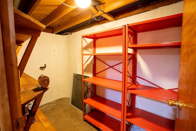 view of unfinished basement