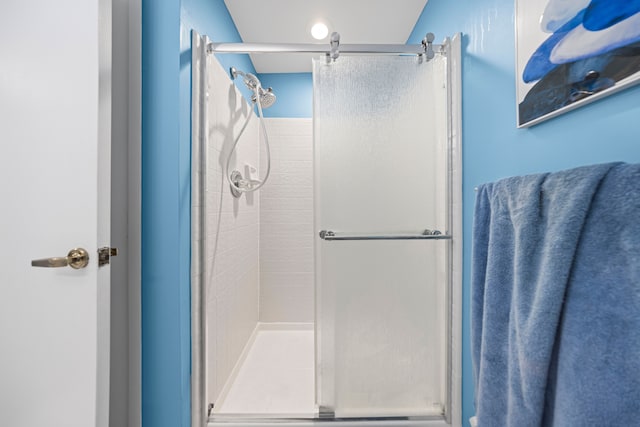 29513 Sierra Pointe Cir, Farmington Hills, MI 48331 - full bath featuring a stall shower