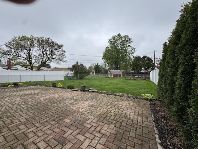 31534 Stricker Dr, Warren, MI 48088 - view of patio / terrace