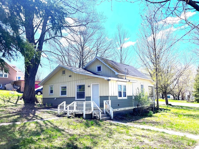 view of front facade with board and batten siding
