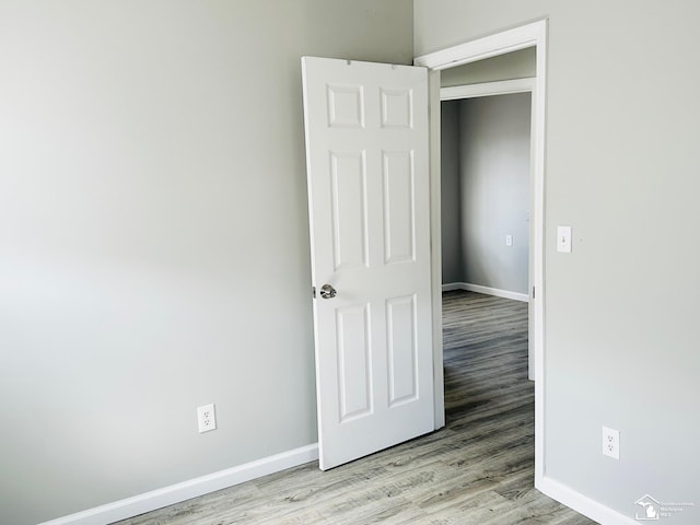 35381 Dern Dr, Rockwood, MI 48173 - interior space with light wood-style flooring and baseboards