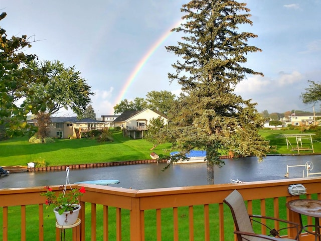 3928 Embarcadero St, Waterford, MI 48329 - water view