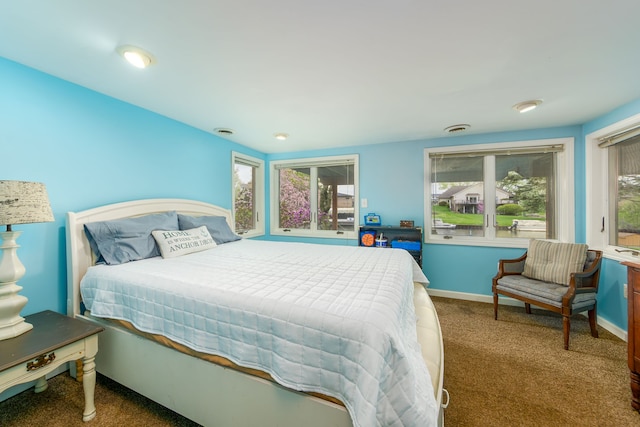 3928 Embarcadero St, Waterford, MI 48329 - carpeted bedroom with baseboards