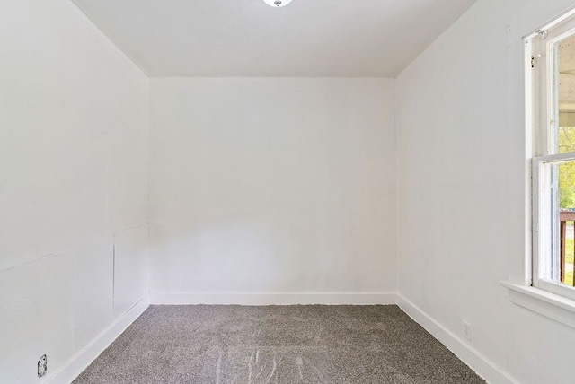 5011 Baldwin Blvd, Flint, MI 48505 - empty room featuring carpet and baseboards