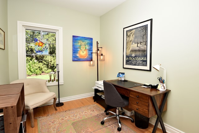 1256 Lenhill Ct, Bloomfield Hills, MI 48304 - home office featuring wood finished floors and baseboards