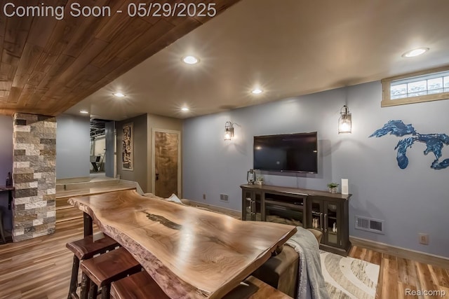 61 Cutting Dr, Troy, MI 48085 - interior space featuring wood finished floors, baseboards, recessed lighting, and wooden ceiling
