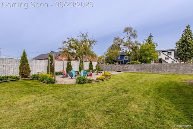 61 Cutting Dr, Troy, MI 48085 - view of yard featuring a patio area