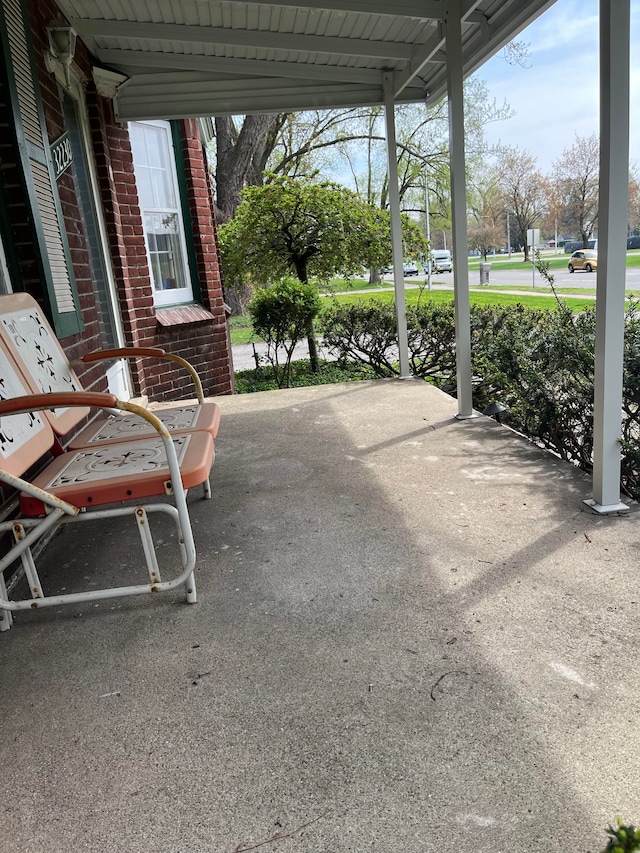 32230 5 Mile Rd, Livonia, MI 48154 - view of patio