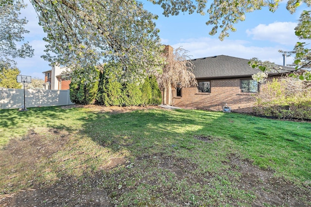 16511 Trailway Dr, Macomb, MI 48042 - view of yard