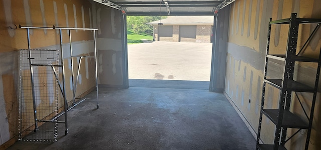 6660 Maple Lakes Dr, West Bloomfield, MI 48322 - view of stable