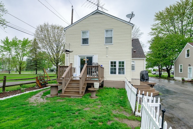 2847 N Custer Rd, Monroe, MI 48162 - back of house with a wooden deck