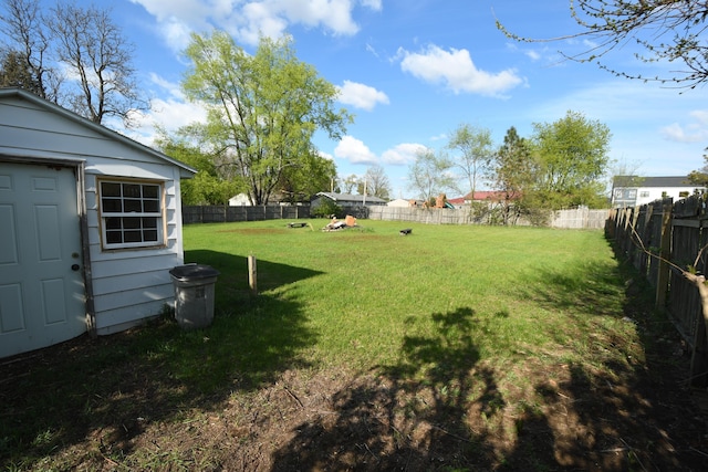 56193 Murray St, Mattawan, MI 49071 - view of yard featuring a fenced backyard