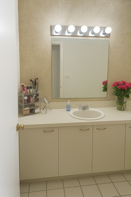 33779 Vista Dr, Farmington Hills, MI 48331 - photo 11