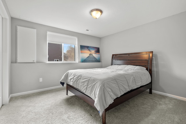 5849 Gavin Ln, Kalamazoo, MI 49009 - carpeted bedroom featuring visible vents and baseboards