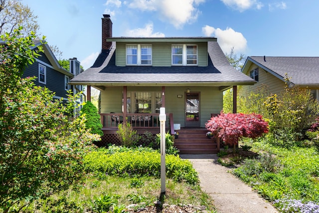 320 E Farnum Ave, Royal Oak, MI 48067 - bungalow-style home featuring covered porch, a chimney, and a shingled roof