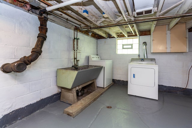 320 E Farnum Ave, Royal Oak, MI 48067 - basement with separate washer and dryer and a sink