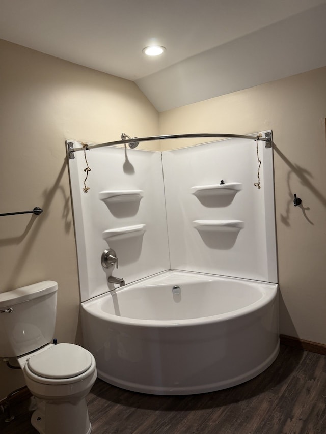4212 4th St, Brown City, MI 48416 - full bath featuring lofted ceiling, toilet, recessed lighting, and wood finished floors