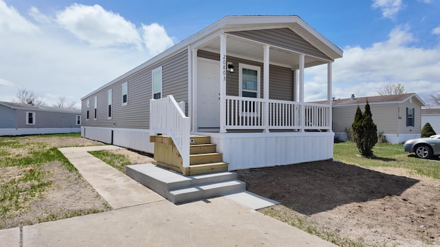 manufactured / mobile home with covered porch