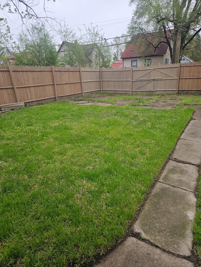 view of yard featuring fence private yard