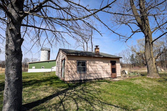 view of outbuilding featuring an outbuilding