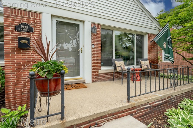 1930 N Wilson Ave, Royal Oak, MI 48073 - entrance to property featuring brick siding