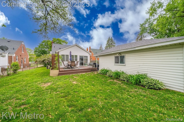 1930 N Wilson Ave, Royal Oak, MI 48073 - back of property featuring a deck