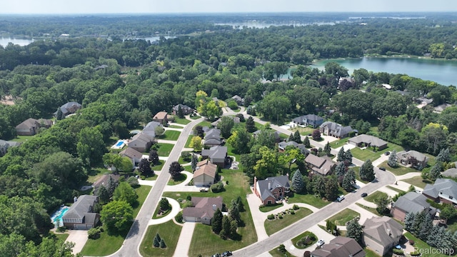 1947 Maplewood Ave, Bloomfield Hills, MI 48302 - view of property location featuring a nearby body of water and nearby suburban area