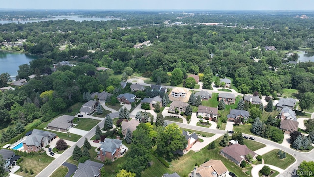 1947 Maplewood Ave, Bloomfield Hills, MI 48302 - aerial overview of property's location featuring a nearby body of water and nearby suburban area