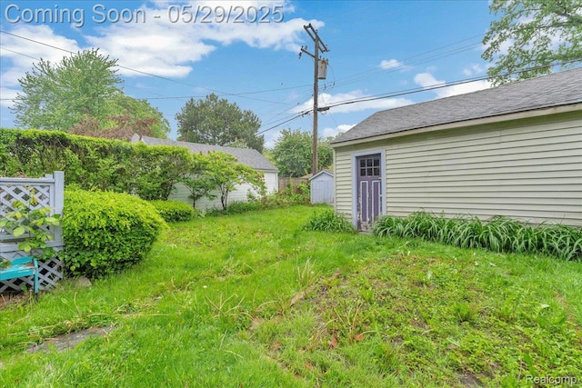 4800 Bishop St, Detroit, MI 48224 - view of yard