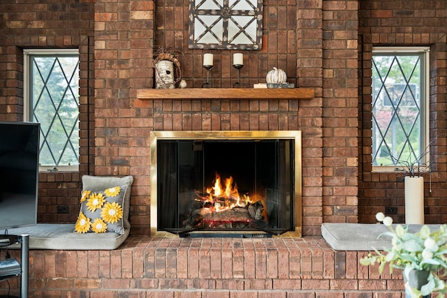 3603 Creekside Dr, Ann Arbor, MI 48105 - room details with a fireplace