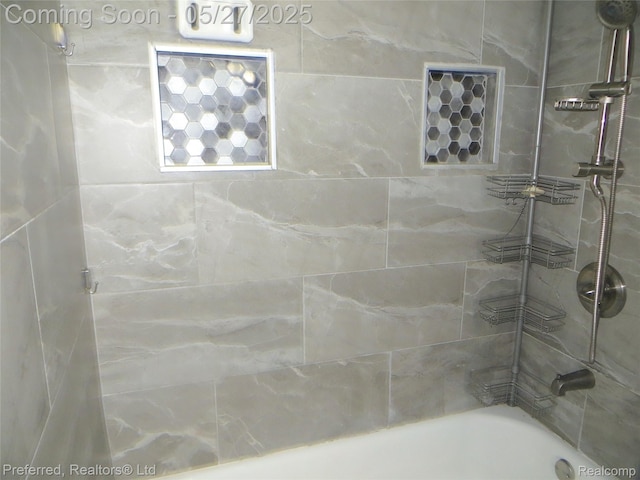 37800 Charter Oaks Blvd, Clinton Township, MI 48036 - full bathroom with shower / washtub combination
