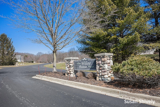 7548 Willow Pointe Dr, Caledonia, MI 49316 - photo 2