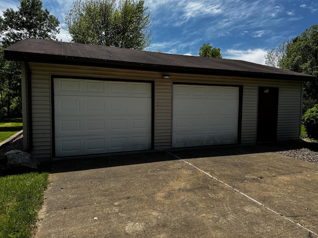 11104 Southbrook Dr, Ceresco, MI 49033 - view of detached garage