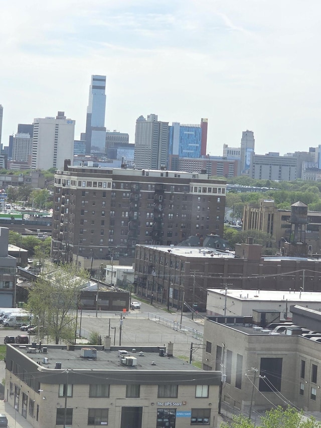 3320 Spinnaker Ln Unit 15E, Detroit, MI 48207 - view of city