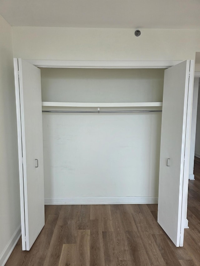 3320 Spinnaker Ln Unit 15E, Detroit, MI 48207 - view of closet