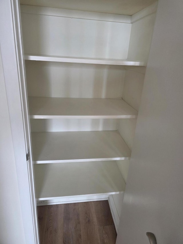 3320 Spinnaker Ln Unit 15E, Detroit, MI 48207 - view of closet