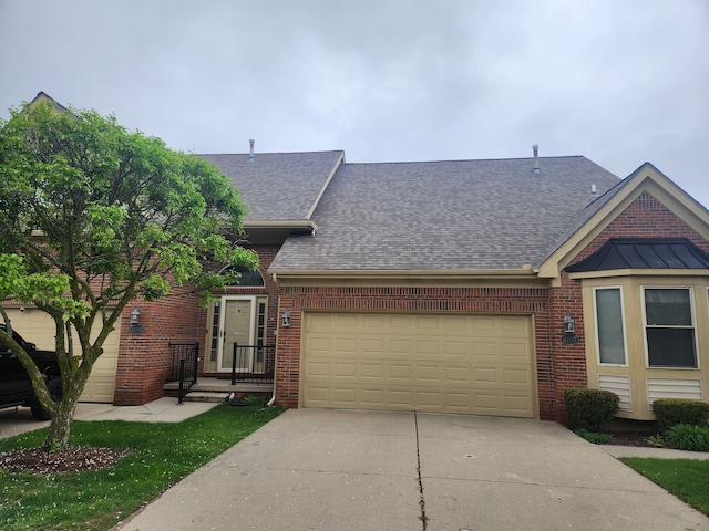 4095 April Ln, Sterling Heights, MI 48310 - photo 2