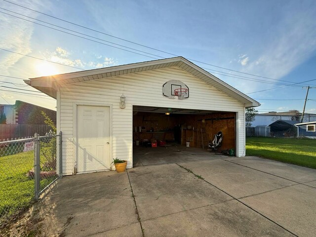 view of detached garage