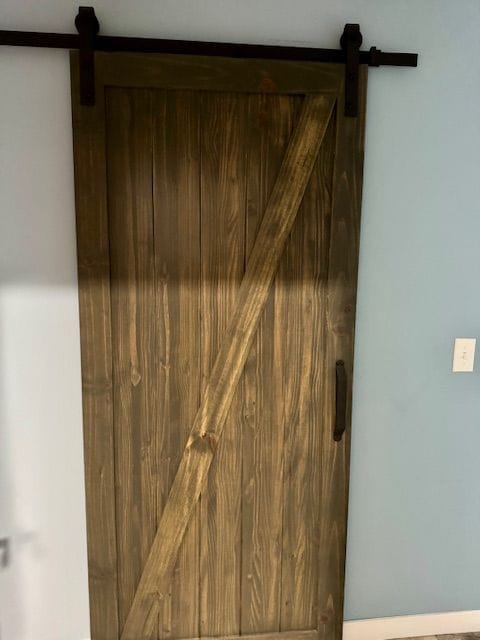 2660 Bay Pt, Imlay City, MI 48444 - detailed view of a barn door