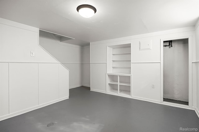 21815-21811 Coolidge, Oak Park, MI 48237 - bonus room featuring finished concrete flooring