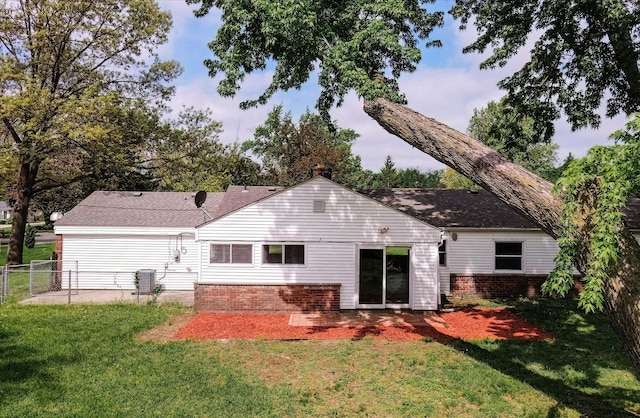 2365 Middlebelt Rd, West Bloomfield, MI 48324 - back of house with central AC and brick siding